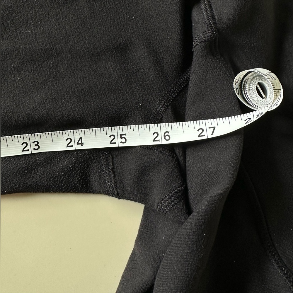 Lululemon mid rise Wunder Under leggings - Picture 6 of 6